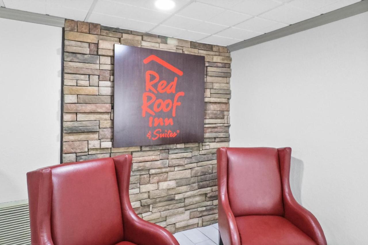 Red Roof Inn & Suites Fayetteville-Fort Bragg Extérieur photo