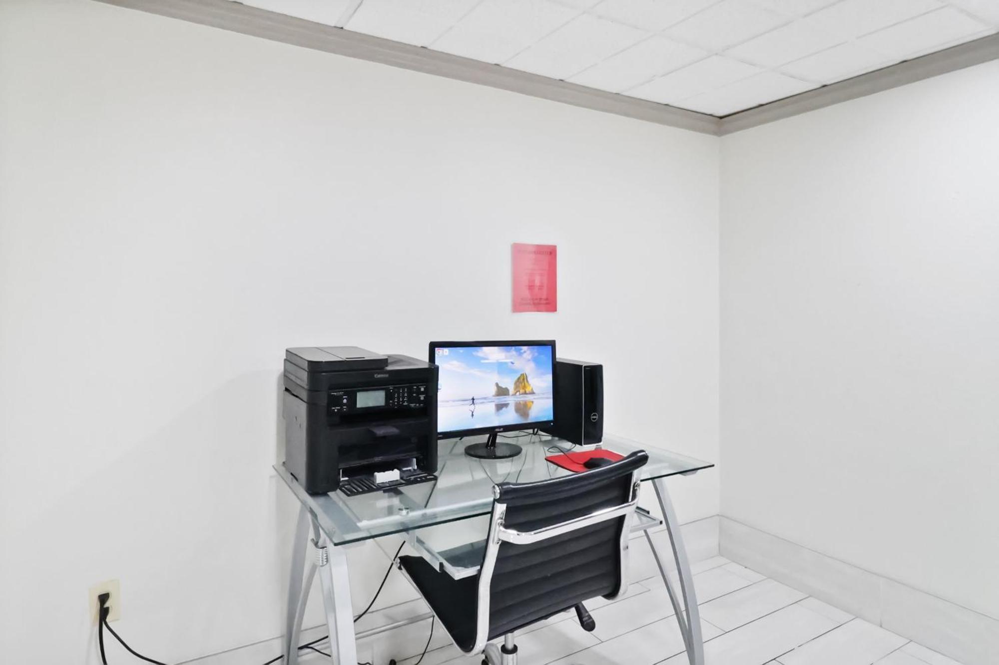 Red Roof Inn & Suites Fayetteville-Fort Bragg Extérieur photo