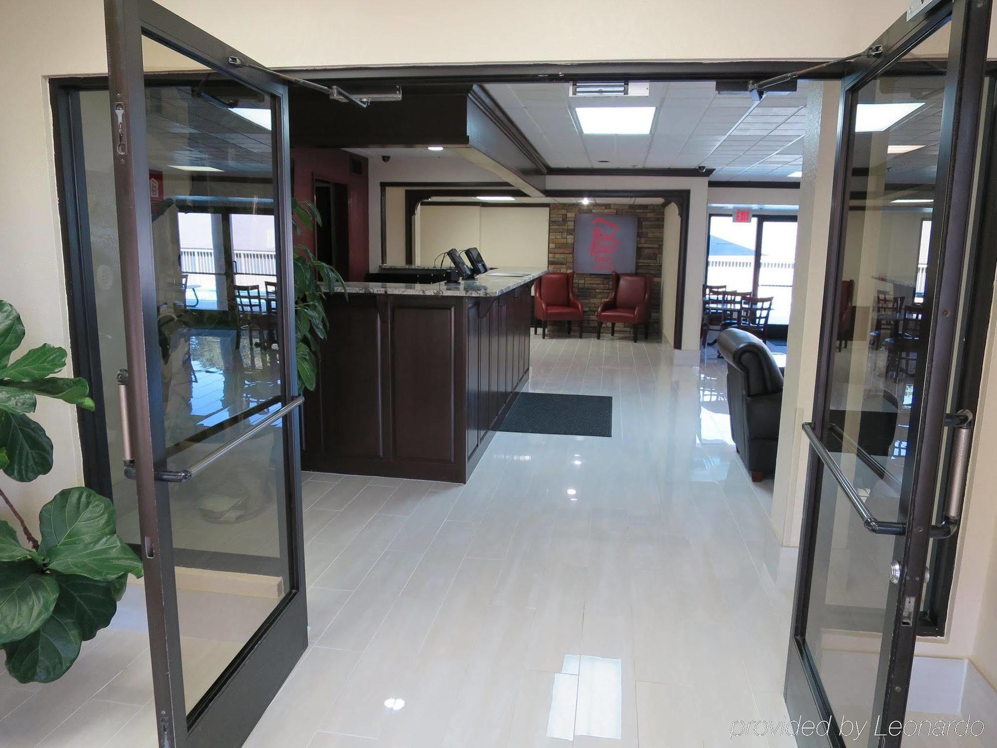 Red Roof Inn & Suites Fayetteville-Fort Bragg Extérieur photo